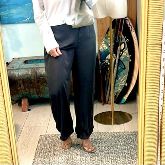 ⭐️Gap Body,Silky,Stretchy Pants,Beach to Brunch & Beyond,Excellent Condition,MP - Picture 5 of 10